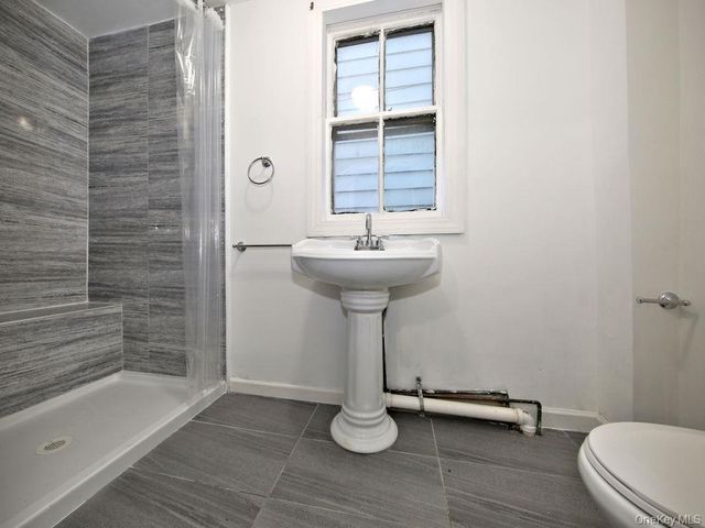 134 N 7th Avenue 1, Mount Vernon, NY 10550