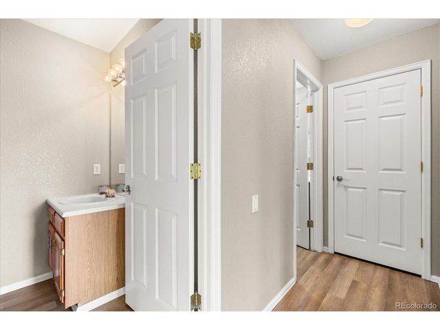 3143 White Oak St, Highlands Ranch, CO 80129