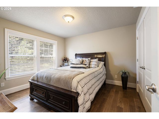 16909 Sw MARCILE Ln, Beaverton, OR 97007