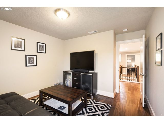16909 Sw MARCILE Ln, Beaverton, OR 97007