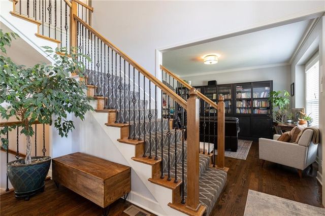 2707 SW 9TH Terrace, Lee's Summit, MO 64081