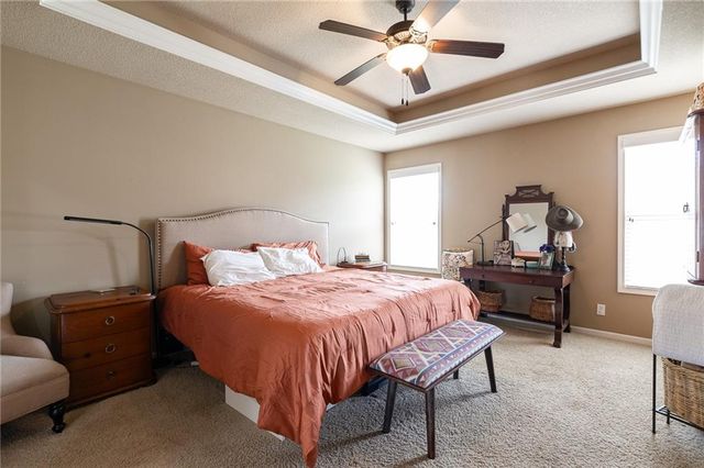 2707 SW 9TH Terrace, Lee's Summit, MO 64081