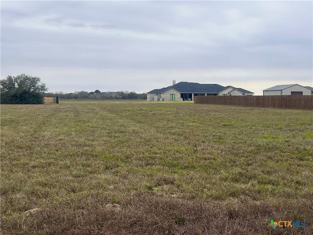 363 Sendera Loop, Victoria, TX 77904