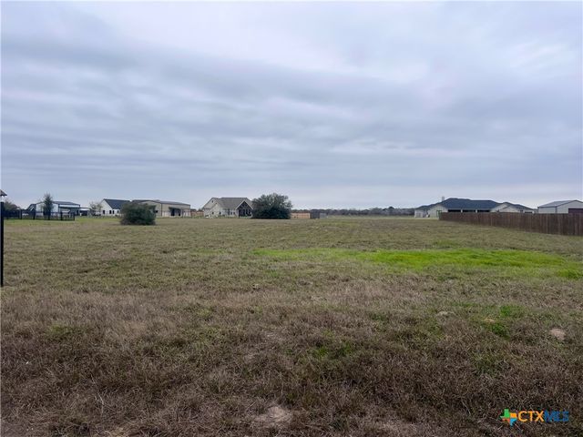 363 Sendera Loop, Victoria, TX 77904