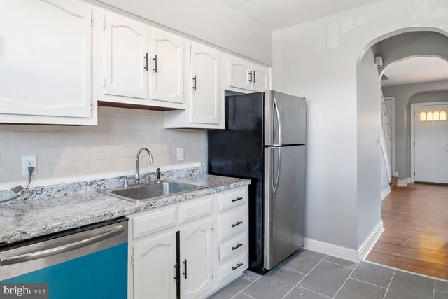 4221 NORFOLK AVE, Baltimore, MD 21216