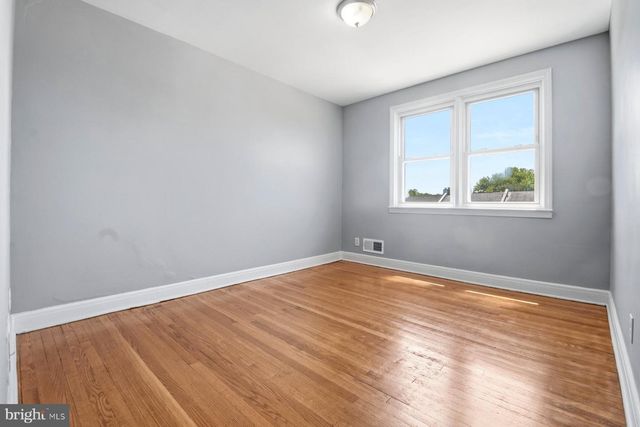 4221 NORFOLK AVE, Baltimore, MD 21216