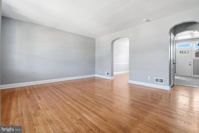 4221 NORFOLK AVE, Baltimore, MD 21216