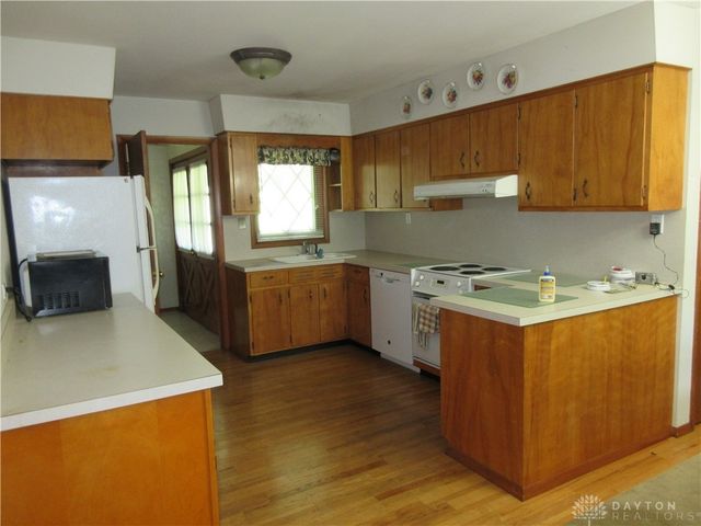 827 Hickory Lane, Troy, OH 45373