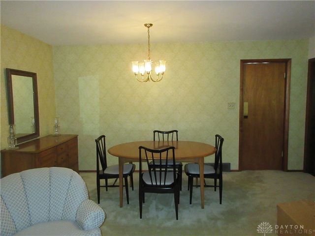 827 Hickory Lane, Troy, OH 45373