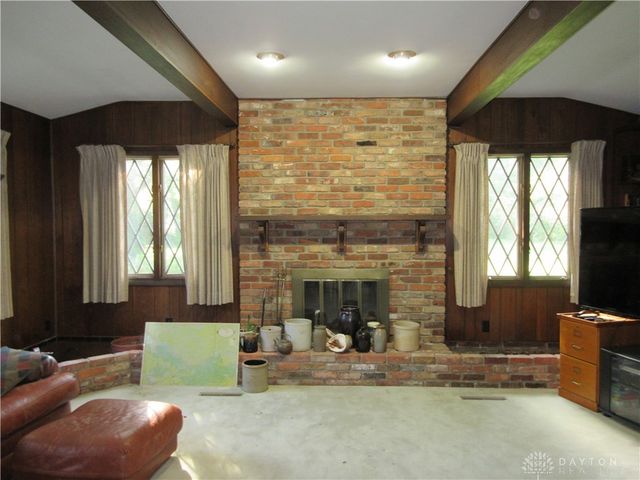 827 Hickory Lane, Troy, OH 45373