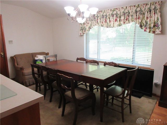 827 Hickory Lane, Troy, OH 45373
