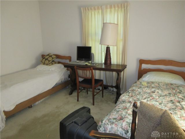 827 Hickory Lane, Troy, OH 45373