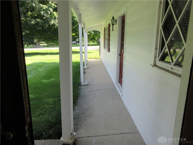 827 Hickory Lane, Troy, OH 45373
