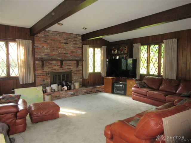 827 Hickory Lane, Troy, OH 45373