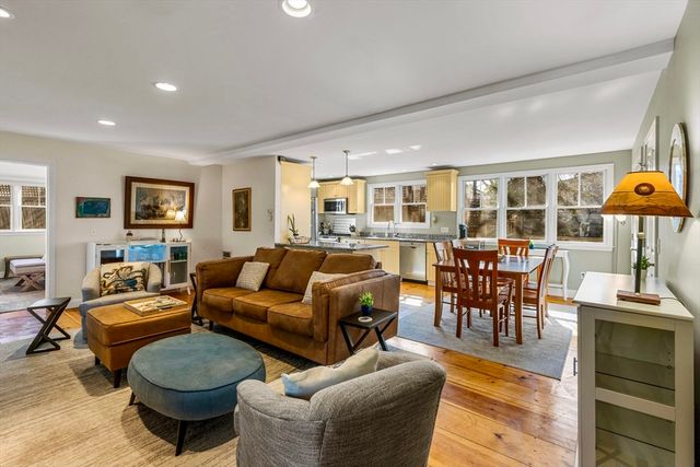 9 A Holway, Provincetown, MA 02657