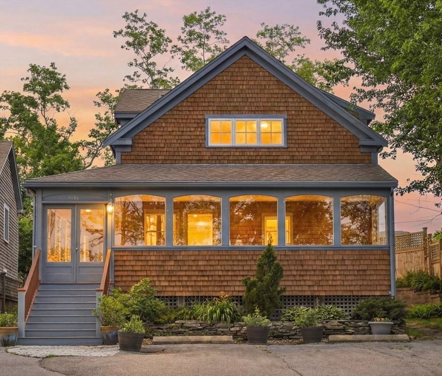 9 A Holway, Provincetown, MA 02657