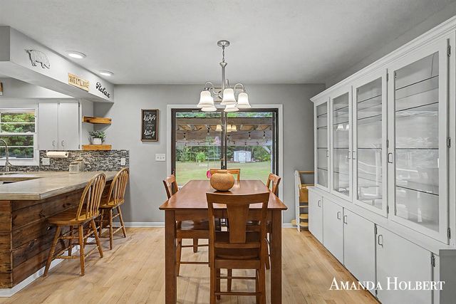 4635 12 Mile Road, Rockford, MI 49341