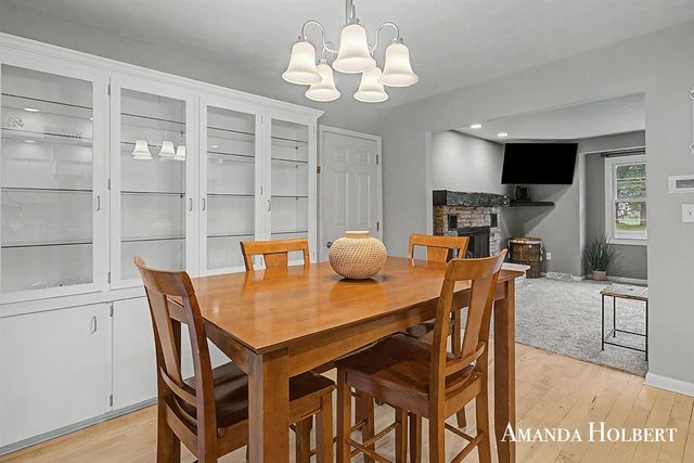 4635 12 Mile Road, Rockford, MI 49341