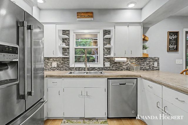 4635 12 Mile Road, Rockford, MI 49341