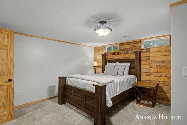 4635 12 Mile Road, Rockford, MI 49341