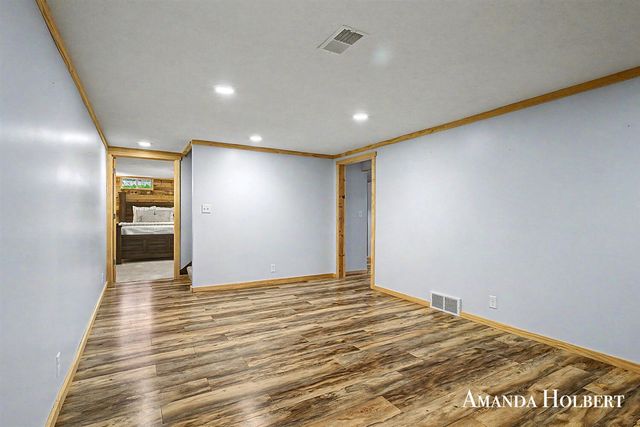 4635 12 Mile Road, Rockford, MI 49341