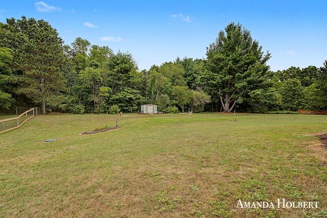 4635 12 Mile Road, Rockford, MI 49341