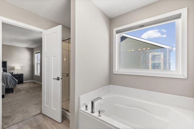 18053 Harlow Path, Lakeville, MN 55044