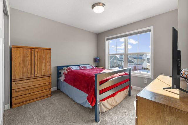 18053 Harlow Path, Lakeville, MN 55044