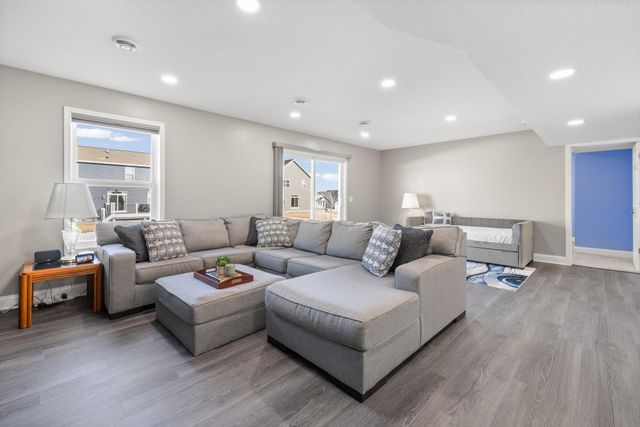 18053 Harlow Path, Lakeville, MN 55044