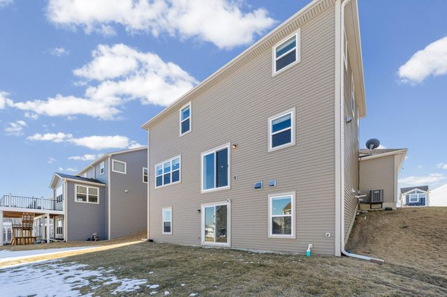 18053 Harlow Path, Lakeville, MN 55044