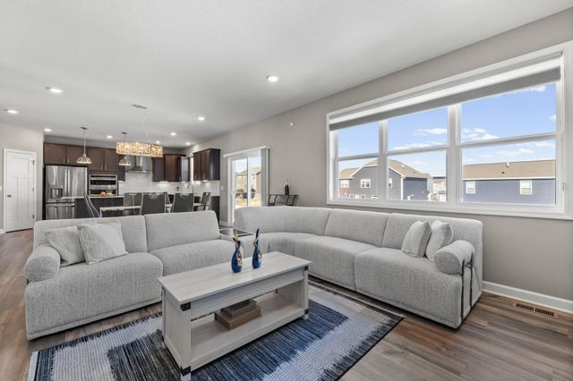 18053 Harlow Path, Lakeville, MN 55044