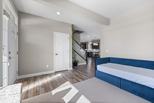 18053 Harlow Path, Lakeville, MN 55044