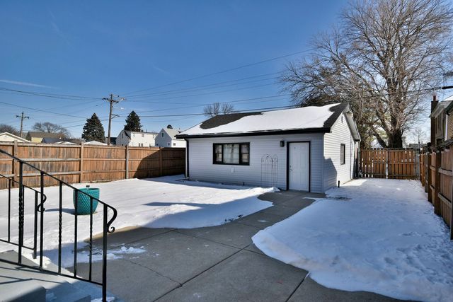14505 S Mckinley Avenue, Posen, IL 60469