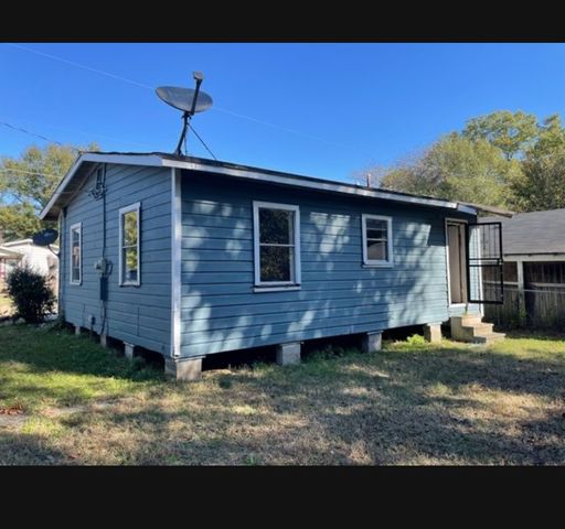 525 Sassafras Avenue, Shreveport, LA 71106
