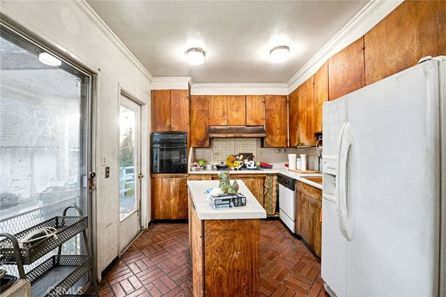 3744 Anita Avenue, Pasadena, CA 91107