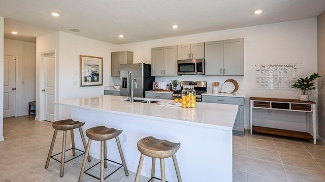 7492 SANDSTONE DRIVE, Groveland, FL 34736