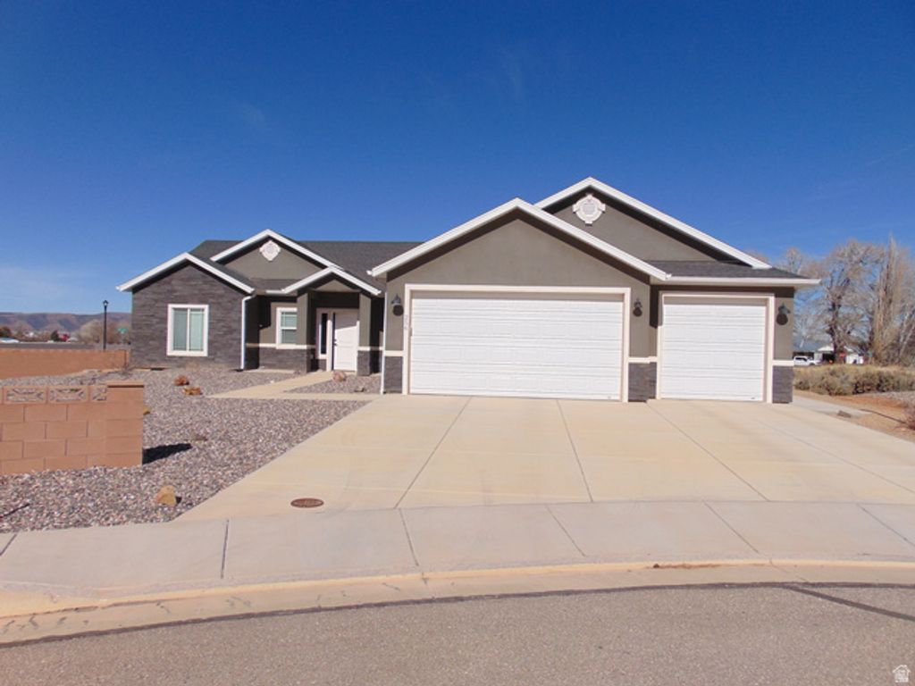256 S 1175 W, Parowan, UT 84761
