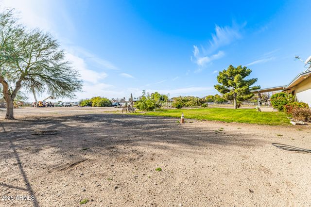 12427 W DESERT COVE Road, El Mirage, AZ 85335