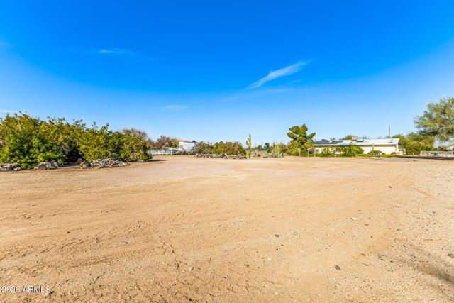 12427 W DESERT COVE Road, El Mirage, AZ 85335