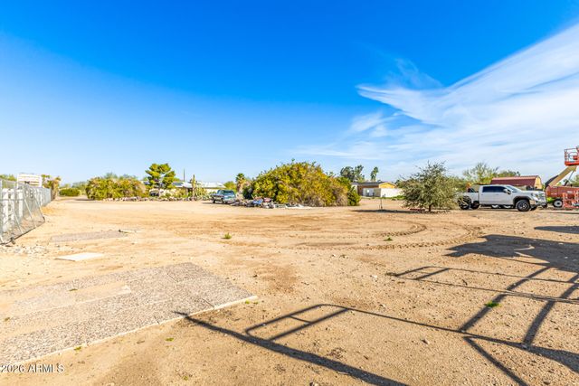 12427 W DESERT COVE Road, El Mirage, AZ 85335