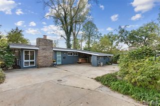 1543 Fournier Drive, St Louis, MO 63126