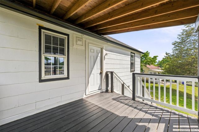 3 Pond Road, Walden, NY 12586