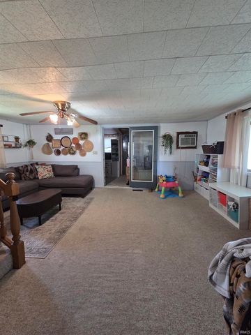 322 W North Street, Windfall, IN 46076