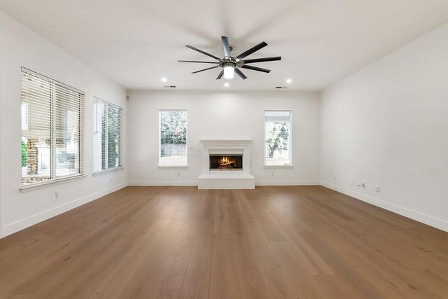 224 Heron Creek Ct, Roseville, CA 95661