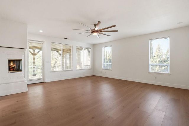 224 Heron Creek Ct, Roseville, CA 95661