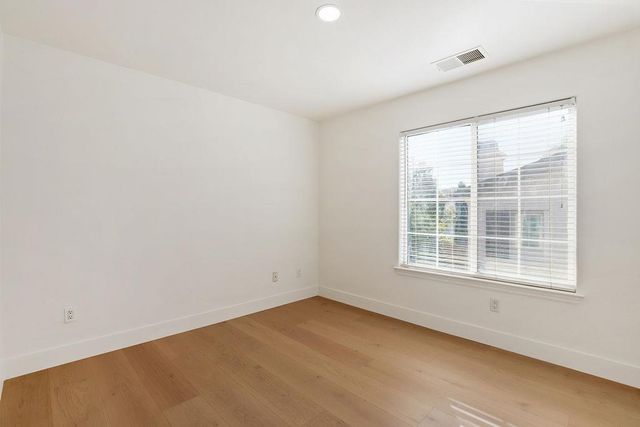 224 Heron Creek Ct, Roseville, CA 95661