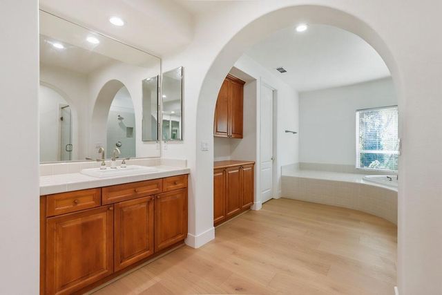 224 Heron Creek Ct, Roseville, CA 95661