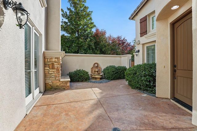 224 Heron Creek Ct, Roseville, CA 95661