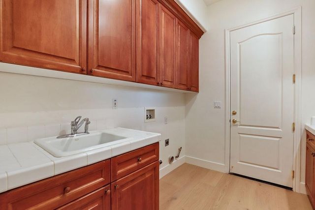 224 Heron Creek Ct, Roseville, CA 95661