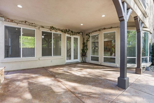 224 Heron Creek Ct, Roseville, CA 95661